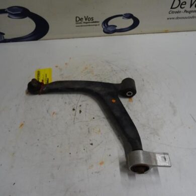 Peugeot Partner 1.6 HDI 75 Front wishbone, left 2012 3520V3-1607314180-1635773480