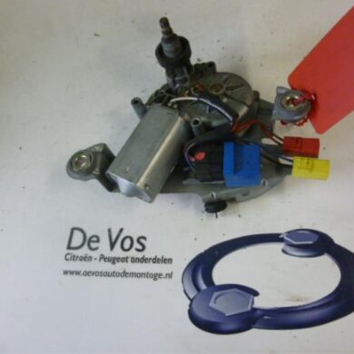Peugeot 306 1.9 D Rear wiper motor 1999 6405F7