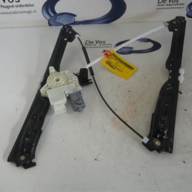 Peugeot 308  Window mechanism 4-door, front right 2015 9677734780