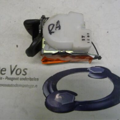 Peugeot 107 1.0 12V Veiligheidsgordel rechts-achter 2007 8974LG