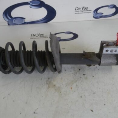 Peugeot 308  Front shock absorber rod, left 2013 520803