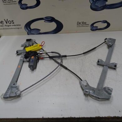 Citroen Berlingo 1.9 D Ruitmechaniek 4Deurs rechts-voor 2004 9222G1