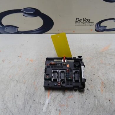 Peugeot 206 1.6 16V Fuse box 2004 6500Y1