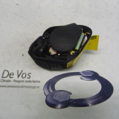 Peugeot 1007 1.4 Rear seatbelt, right 2007 8974W2