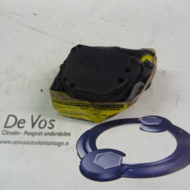 Citroen C5  Rear seatbelt, left 2001 8974KE