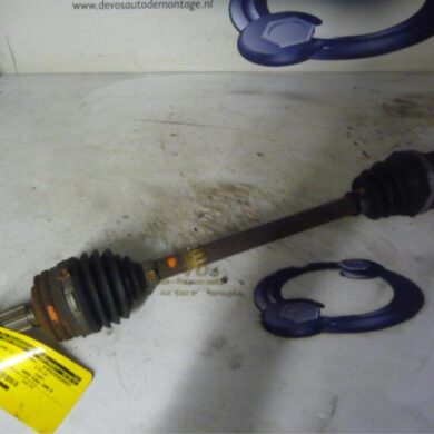 Peugeot 107 1.0 12V Aandrijfas links-voor CFA 2009 3272JY