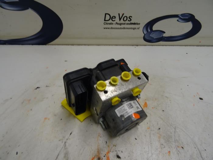 ABS pump Peugeot 308 De Vos Autodemontage