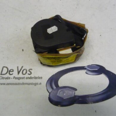 Citroen Saxo 1.6 VTS Rear seatbelt, left 2002 8973XT