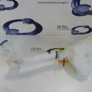 Peugeot 208  Ruitensproeiertank voor 2013 6431N6