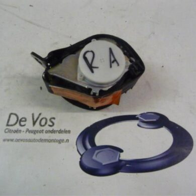 Citroen C5  Rear seatbelt, right 2010 8975S0
