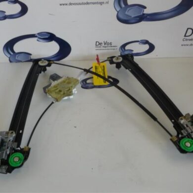 Citroen C6 2.2 HdiF 16V Ruitmechaniek 4Deurs rechts-achter 2008 922495-922496