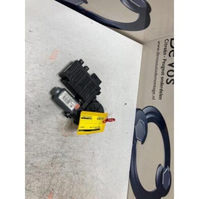 Citroen C4 Picasso  Door window motor 2008 9222GZ