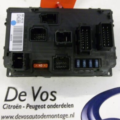 Peugeot 407 1.8 16V Fuse box 2004 6580S9