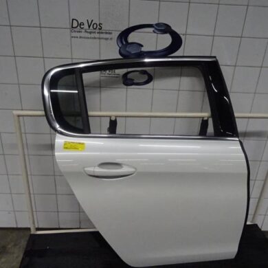 Peugeot 308  Rear door 4-door, right 2018 9802165580