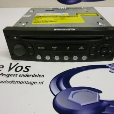 Peugeot 307 1.6 HDi 16V Radio CD Speler 2005 657927