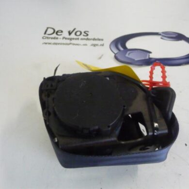 Citroen C5 2.0 16V Rear seatbelt, left 2004 8974KC