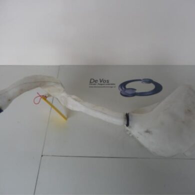 Citroen C2 1.1 Front windscreen washer reservoir 2006 6431C8