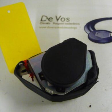 Peugeot 308  Rear seatbelt, right 2009 8975GA