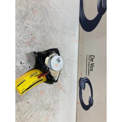 Citroen DS3 1.6 VTi 120 16V Rear seatbelt, right 2011 8975TC-8976F1