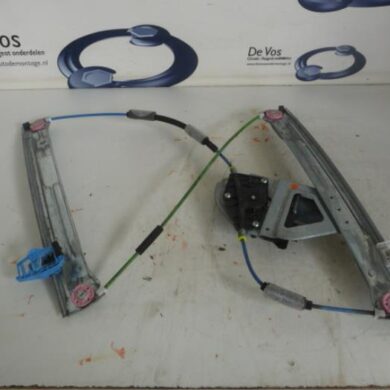 Peugeot 208  Ruitmechaniek 2Deurs rechts-voor 2012 9673154680-9806088380