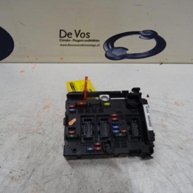 Peugeot 206 1.6 16V Zekeringkast 2004 6500Y1