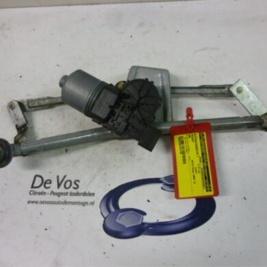 Peugeot 206  Front wiper motor 2004 6405N5