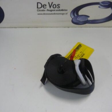 Peugeot 2008  Veiligheidsgordel rechts-voor 2015 98063151XX