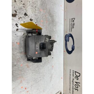 Opel Astra  Front brake calliper, right F12SHL 2022