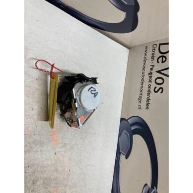 Citroen DS3 1.2 12V PureTech 110 S&S Sicherheitsgurt rechts hinten 2015 98019948XX