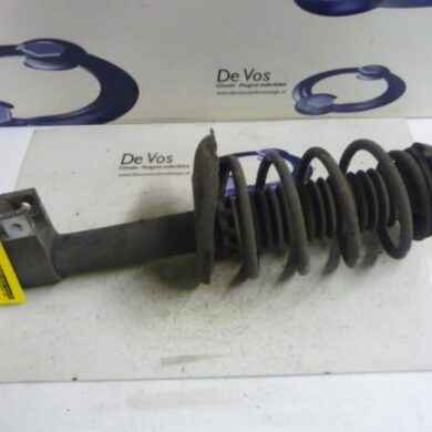 Peugeot 5008  Front shock absorber rod, right 2011 5208K5