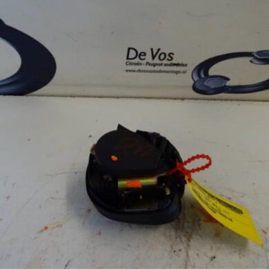 Peugeot 1007  Rear seatbelt, right 2006 8974W2