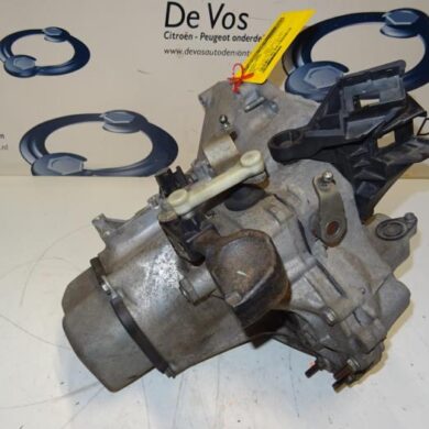 Peugeot 208  Gearbox 8FP8F01 2013 2231C3-9803846280-1608995480-2232E0 20CQ88