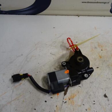 Peugeot 2008 1.2 Vti 12V PureTech 82 Sunroof motor 2015 1610222380