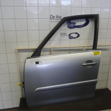 Citroen C4 Picasso  Door 4-door, front left 2011 9002X7