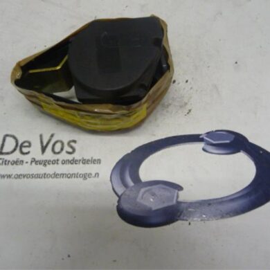 Peugeot 405  Rear seatbelt, right 1992 8971TF