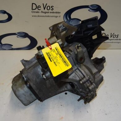 Peugeot 208  Getriebe HMZ-HMZHM01 2014 9803846280-9678376580 20CR15