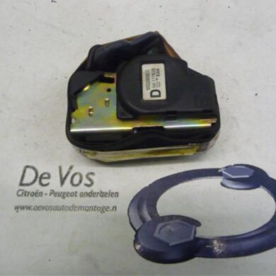 Peugeot 106 1.1 XN,XR,XT,Accent Veiligheidsgordel rechts-voor 1999 8973Z4