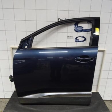 Peugeot 5008  Door 4-door, front left 2018 9812306480