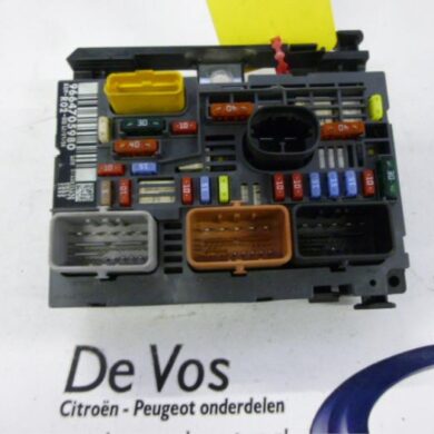 Peugeot 407  Fuse box 2008 9807028580-6500HK-6500FQ