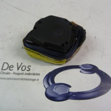 Citroen C5 1.8 16V Rear seatbelt, right 2003 8974KC