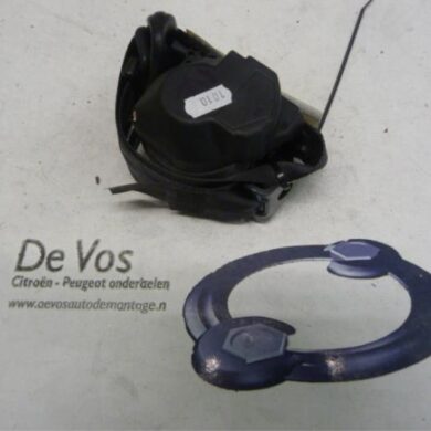 Citroen C2 1.4 Rear seatbelt, right 2004 8974S5