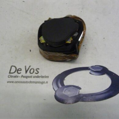 Peugeot 207 1.6 16V Rear seatbelt, left 2007 8974VJ-8975W7