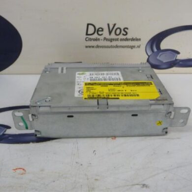 Peugeot 208  Radio 2013 1612111680