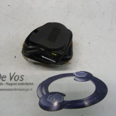 Citroen Saxo 1.4i SX,VSX Rear seatbelt, right 2000 8973GK