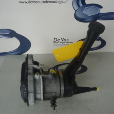 Peugeot 308 1.6 HDi Power steering pump 9HP-9HP9H06 2011 4008G1-4008N7