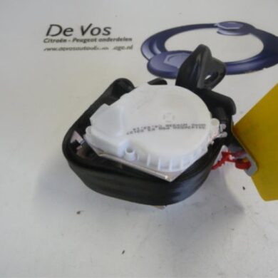 Citroen C4 Cactus 1.2 PureTech 82 12V Rear seatbelt, right 2014 98009738XX