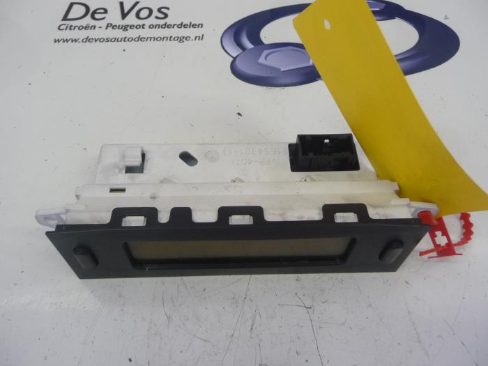 Peugeot 807 2.0 HDi 16V FAP Interior display RHT 2004 6155T8-6155T9 ...