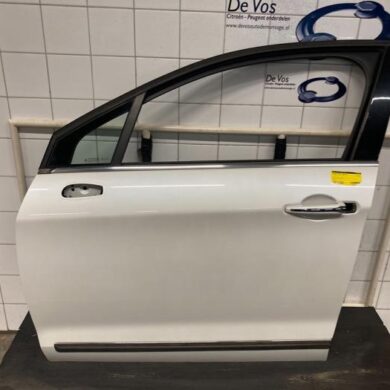 Citroen C5 2.2 HDiF 16V 200 Door 4-door, front left 2013 9002Y8