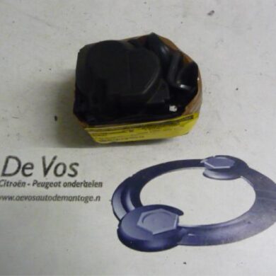 Citroen C3 1.4 Veiligheidsgordel rechts-achter 2003 8975TZ-8973SR