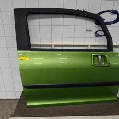 Peugeot 1007  Door 2-door, right 2006 9004V9